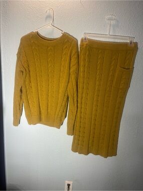 Source Unknown Mustard Cable Knit Sweater and Skirt Set